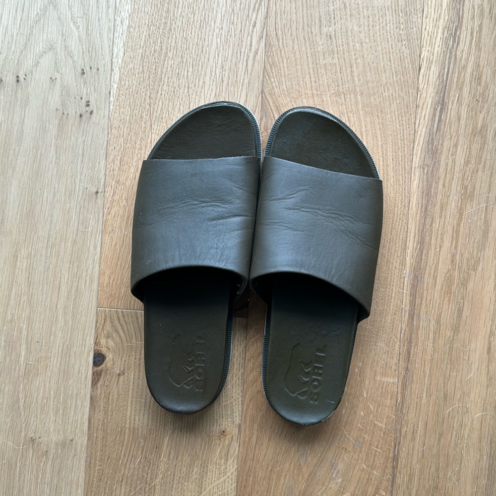 Sorel Roaming™ Decon Slide Olive Green - Size 7. Great Condition, Super Comfy